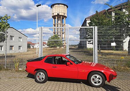 Porsche 924 S