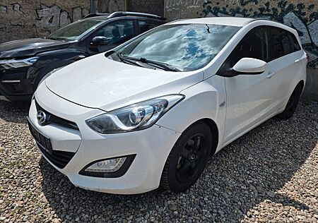Hyundai i30 cw Trend-KLIMATRONIK