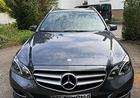 Mercedes-Benz E 200 T AVANTGARDE