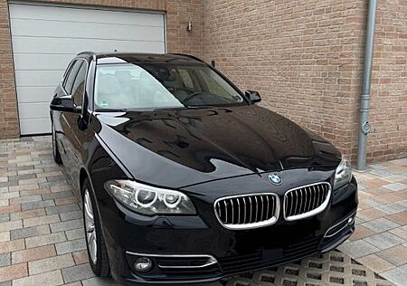 BMW 530d Touring A Luxury Line Luxury Line