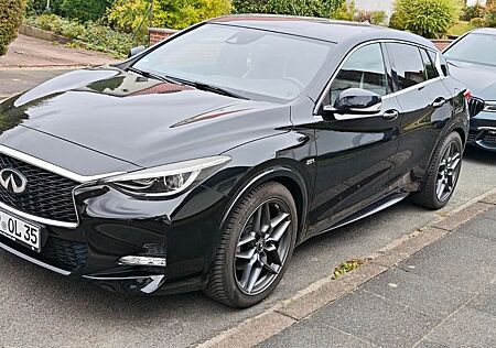 Infiniti Q30 2.0t DCT FWD Sport Sport