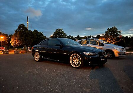 BMW 325 3,0L, 12Fach, 97KM, M original, Scheckheft