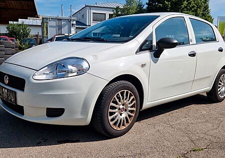 Fiat Grande Punto 1.2 mit 69 PS Klima TÜV 6-2026