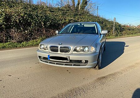 BMW 325Ci - E46