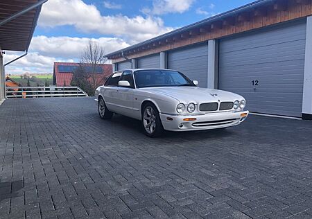 Jaguar XJR 4.0 XJ8 X308