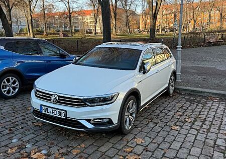 VW Passat Alltrack Volkswagen 2.0 TDI SCR 140kW DSG 4MOT A...