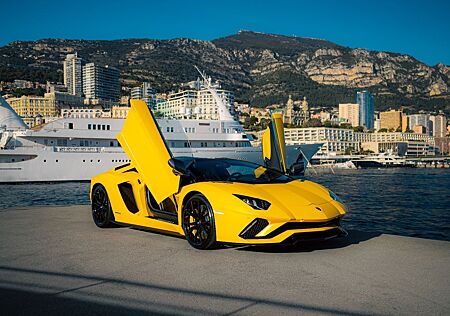 Lamborghini Aventador S Roadster - Giallo Orion