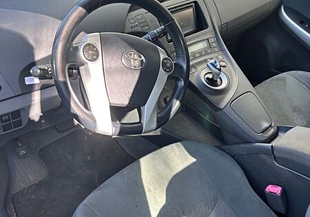Toyota Prius 1.8-l-VVT-i Life Life