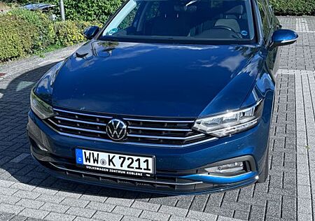VW Passat Variant Volkswagen 1.5 TSI OPF DSG Business Vari...