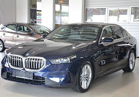 BMW 530e Limo Merino Leder Harman/Kardon Pano 360°