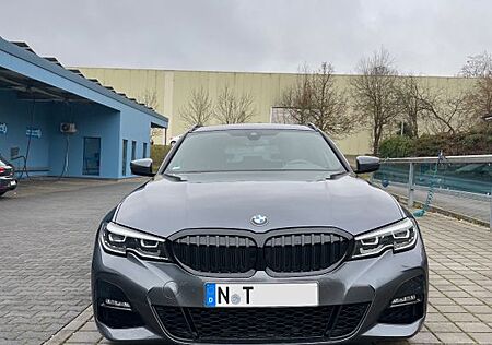 BMW 320i Touring M Sport Auto M Sport