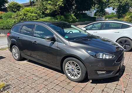 Ford Focus 1,5 EcoBoost Cool & Connect Turnier Co...