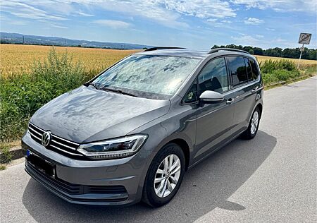 VW Touran Volkswagen 1.2 TSI Comfortline AHK Navi PDC