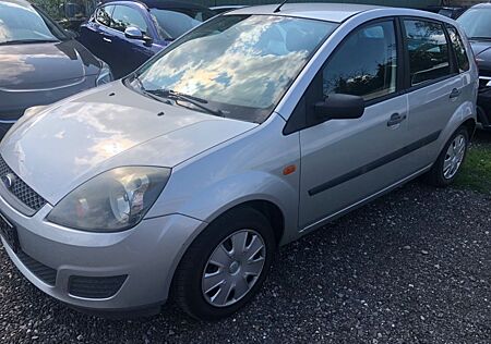 Ford Fiesta 1,4 16V Ambiente Ambiente