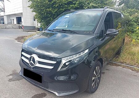 Mercedes-Benz V 300 d 4MATIC LED+STHZG+DISTR+PANO+AHK+SOUND