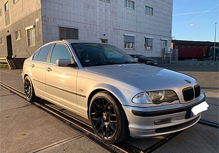 BMW 325i E46 - Automatik Checkheft