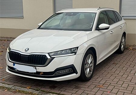 Skoda Octavia First Edition 1.Hand,LED,AHK,Keyless