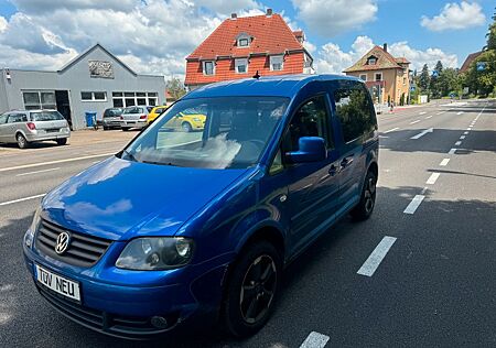 VW Caddy Volkswagen Life Colour Concept Tüv/Au NEU LPG