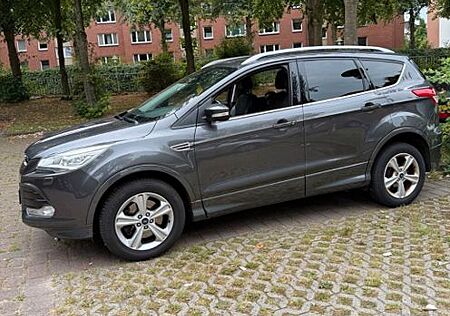 Ford Kuga 2,0 TDCi 4x4 132kW SYNC Edition PowerSh...
