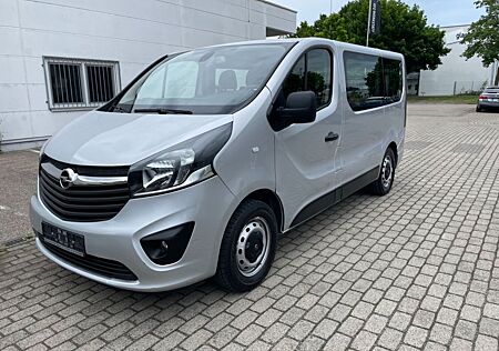 Opel Vivaro 9 Sitze