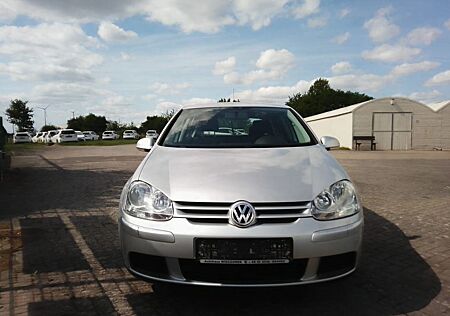 VW Golf Volkswagen 1.9 TDI kLIMAAUTOM,TEMPOMAT,ZV,SH