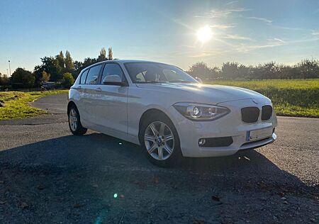 BMW 116i - F20 LED Sitzheizung Navi Rückfahrkamera P