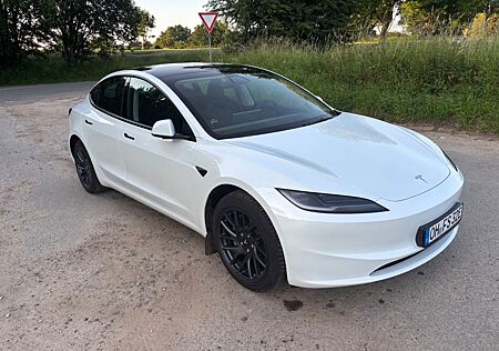 Tesla Model 3 RWD Allwetter, Garantie 12.28 bzw. 12.32