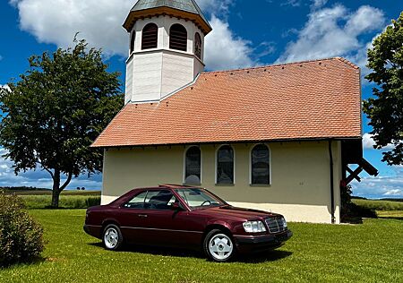 Mercedes-Benz CE 300