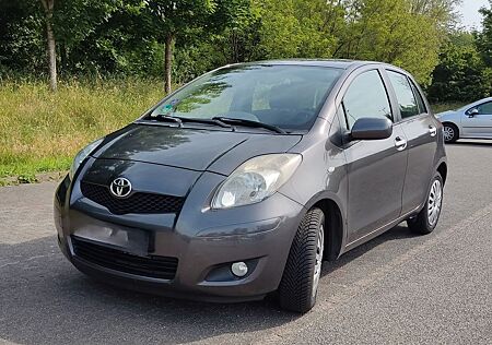 Toyota Yaris 1,33-l-Dual-VVT-i Life Life