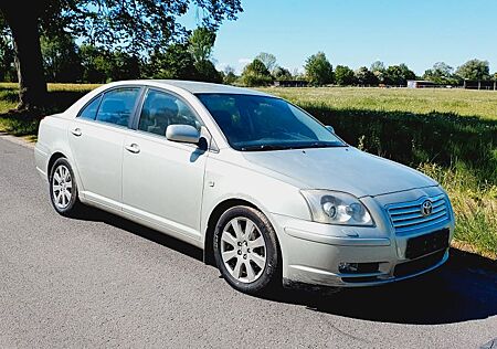 Toyota Avensis 1.8 VVT i / Klima