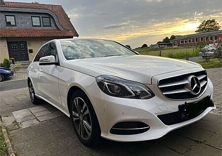 Mercedes-Benz E 200 BlueTEC AVANTGARDE AVANTGARDE