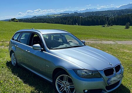 BMW 320i Touring