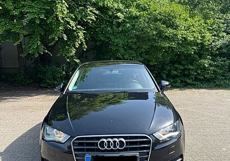 Audi A3 1.6 TDI Ambiente Sportback