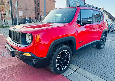 Jeep Renegade Trailhawk 4WD"AUTO"82000" Scheckheftgep