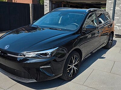 MG5 130 kWh Luxury
