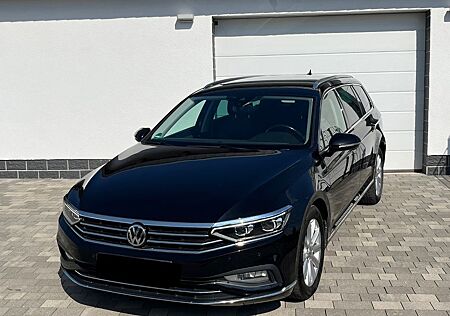 VW Passat Variant Volkswagen 2.0 TDI DSG Elegance IQ Light AHK