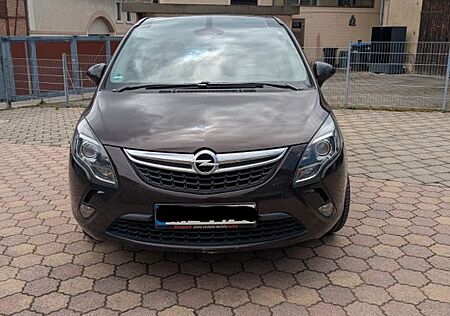 Opel Zafira Tourer 1.4 Turbo 7-Sitzer, 1,5 Jahr TÜV!