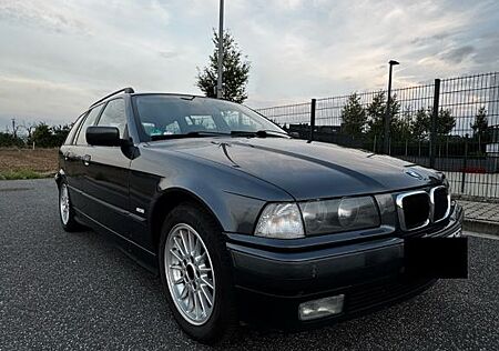 BMW 316i touring Comfort Edition Comfort Edition