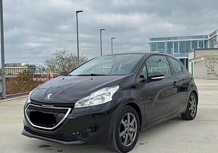 Peugeot 208 gebraucht kaufen Peugeot 208 1.2 Active PureTech 82 Active