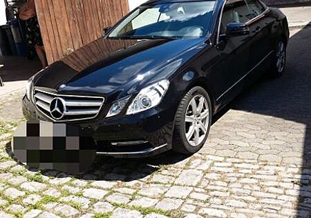 Mercedes-Benz E 220 Cabriolet CDI BlueEFF. AVANTGARD...