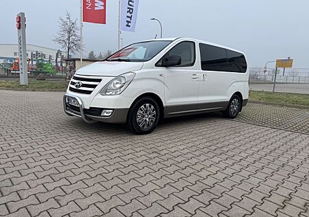 Hyundai H-1 Starex