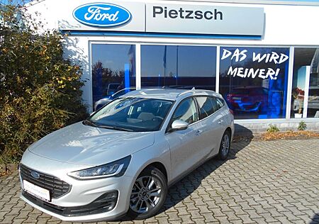 Ford Focus Turnier Titanium *NAVI*RFK*WINTER-PAKET*