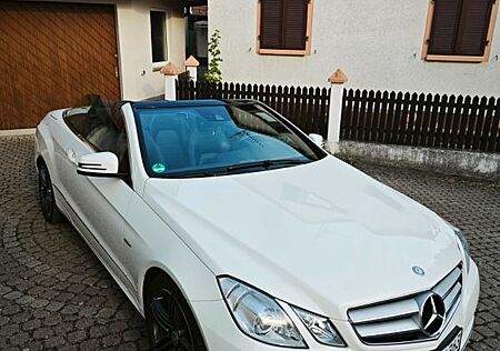 Mercedes-Benz E 350 Cabriolet CDI BlueEFF. AVANTGARD...