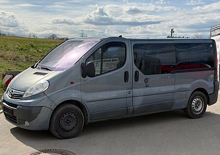 Opel Vivaro 2.5 CDTI Lang *9.SITZER*KLIMA*NAVI*6.GANG