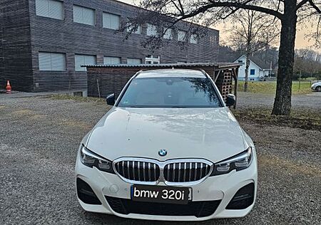 BMW 320i Touring M Sport Auto M Sport