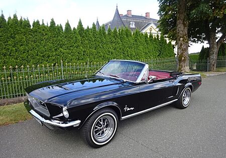 Ford Mustang V8 Cabrio Top Zustand mit Wertgutachten