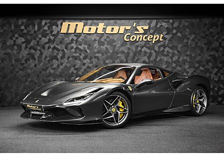 Ferrari F8 Tributo V8 - GRIGIO SILVERSTONE 740