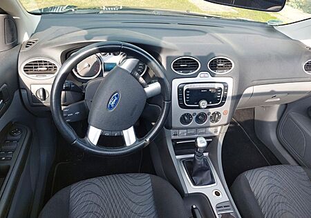 Ford Focus CC 1,6 Trend Trend
