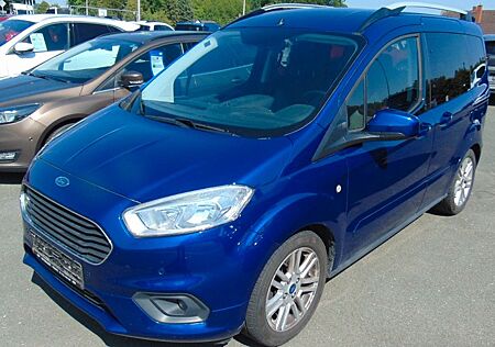 Ford Tourneo Courier Titanium NAVI WiPak 2xPDC DAB