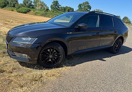 Skoda Superb 2.0 TDI DSG SportLine Combi